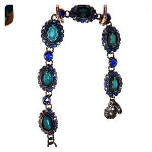 Blue gem bracelet